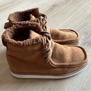 GAP Kids Tan Suede Boots size 13 kids
